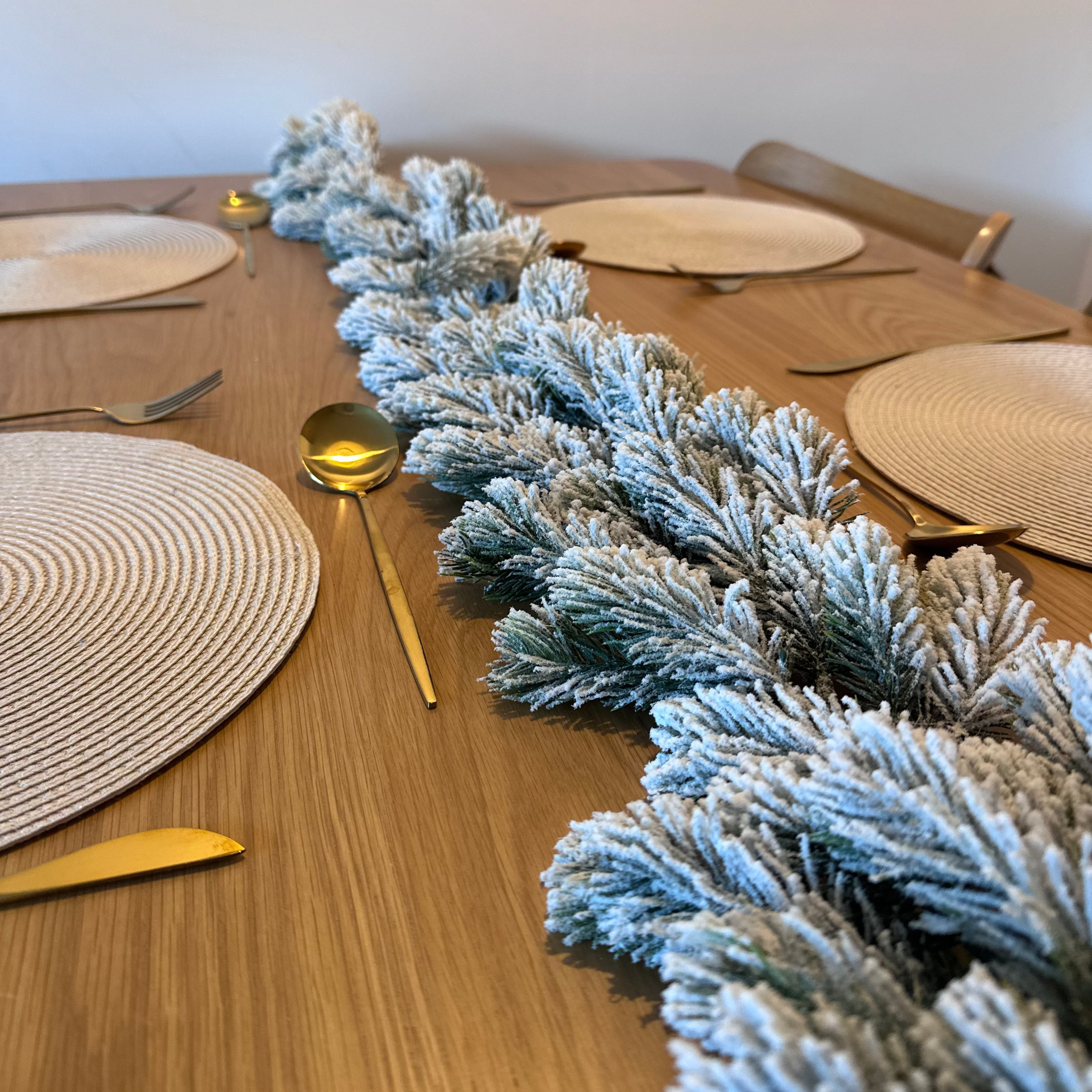 Christmas Snowy Garland - 6.2ft