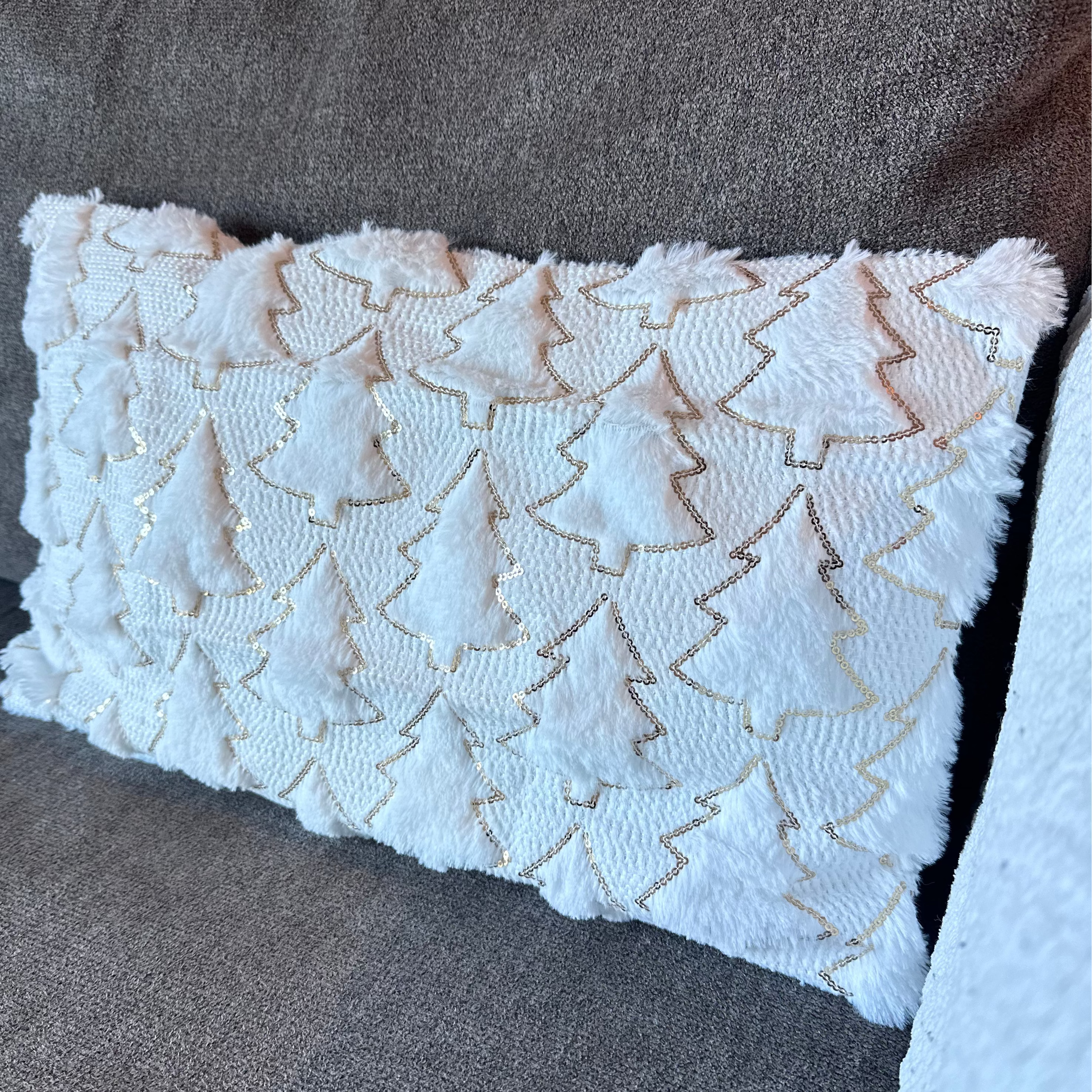 2pcs Plush Christmas Tree Cushion Cover