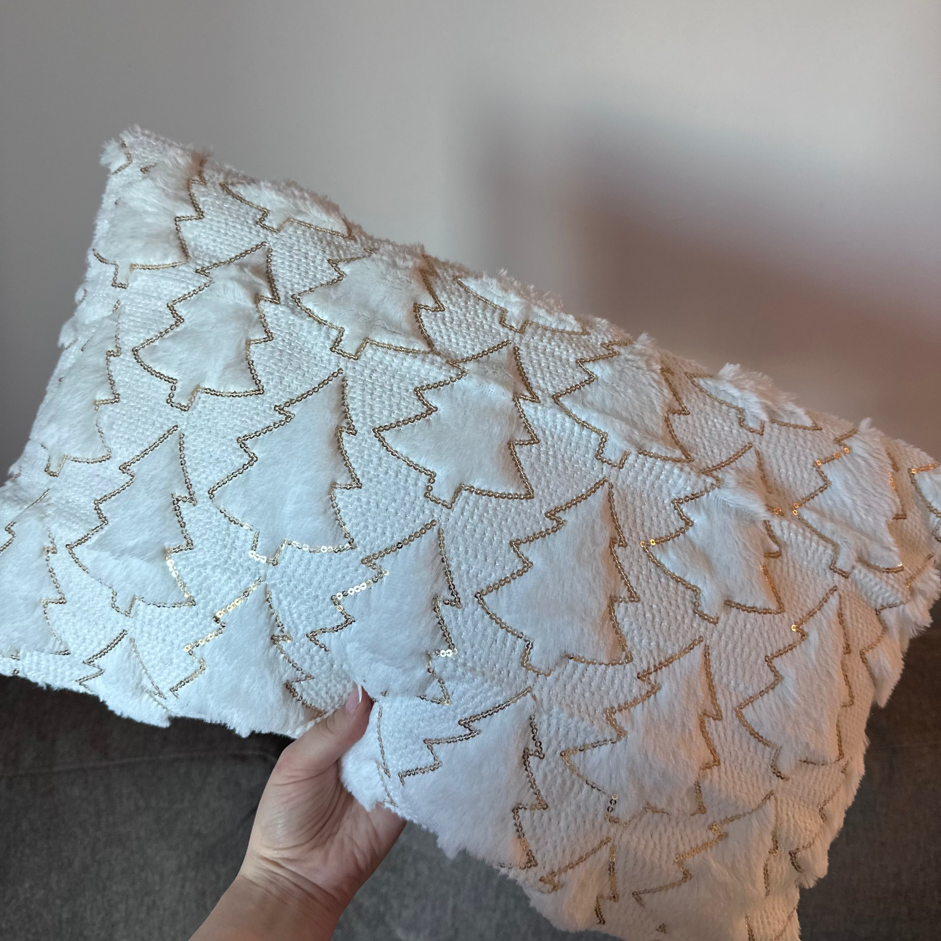 2pcs Plush Christmas Tree Cushion Cover