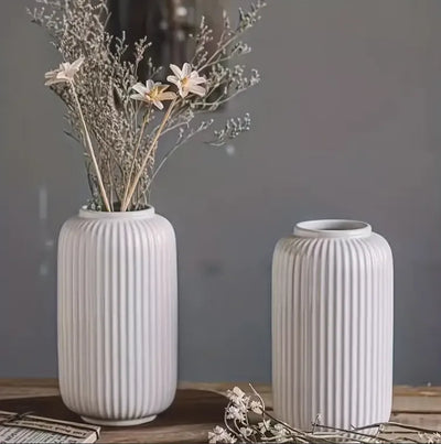 Simple Versatile White Ceramic Flower Vase